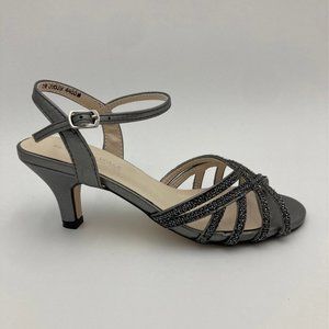 Touch Ups Women's Amara Heeled Sandal Size 5